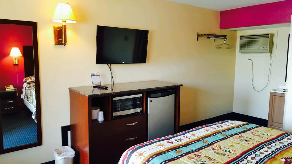 American Inn And Suites Countryside エクステリア 写真